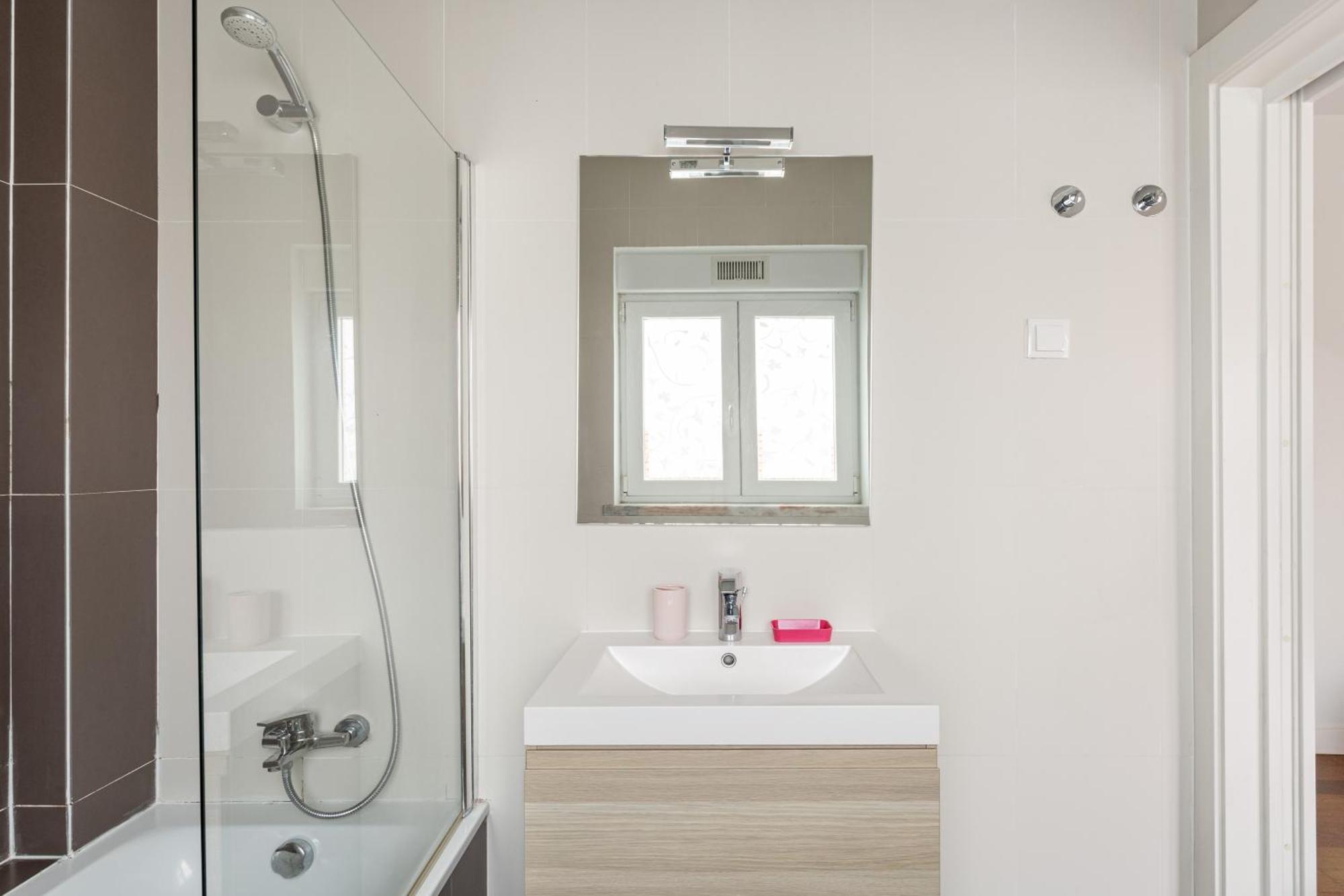 Joivy Modern Flat Near Estrela Garden Apartment Lissabon
